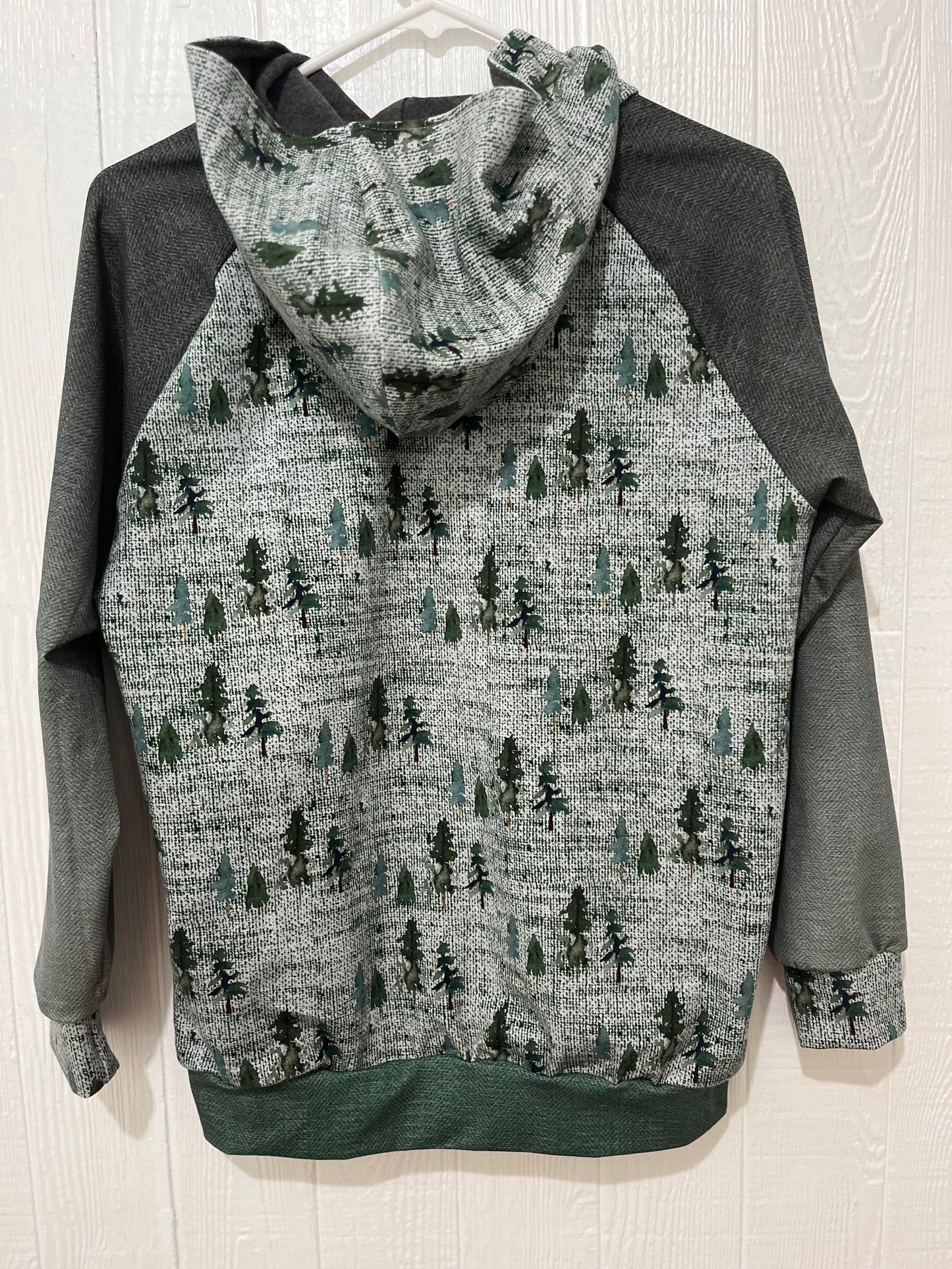 Green/ pine trees hoodie 16T