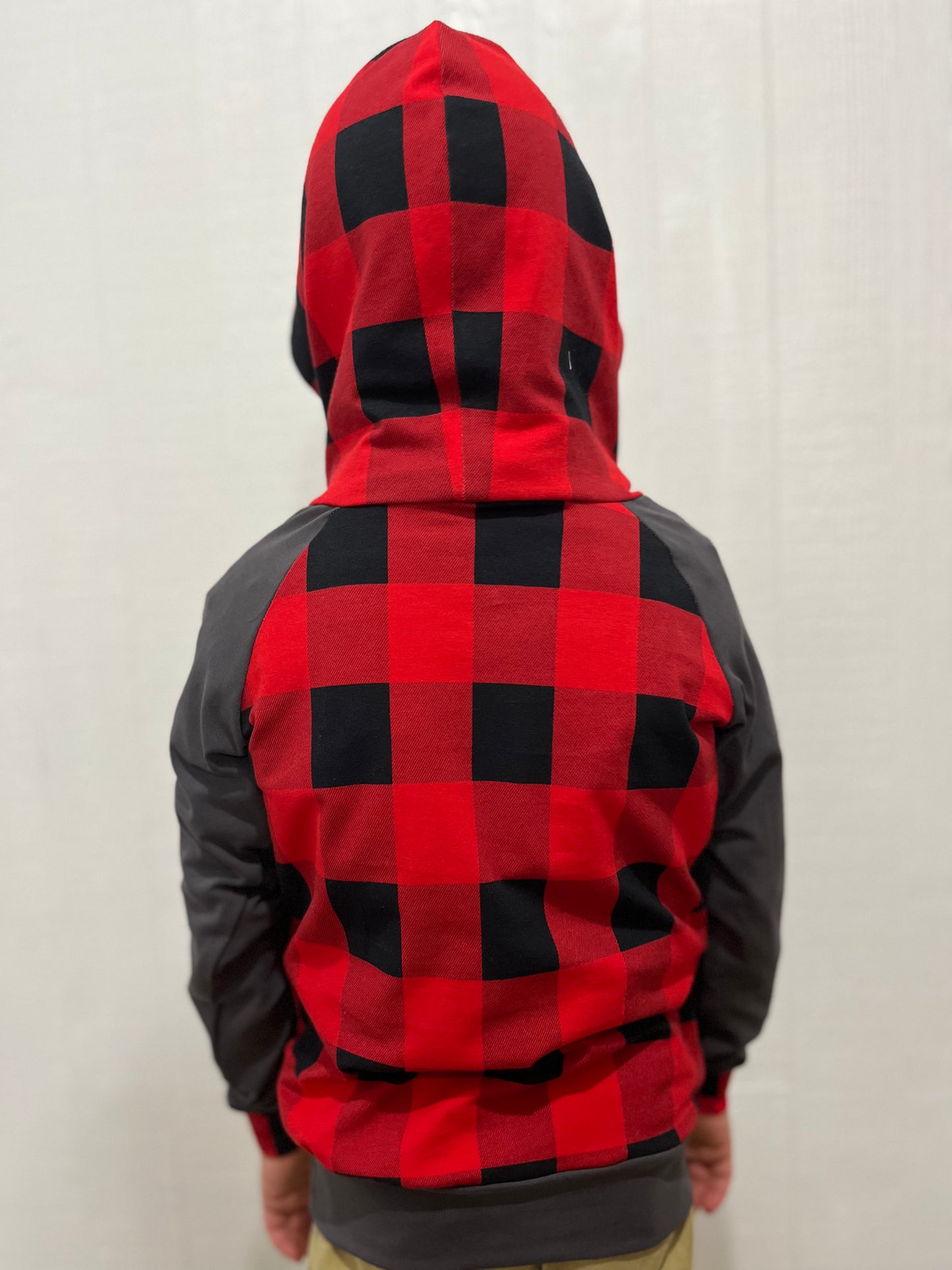Buffalo plaid/ gray hoodie 5-6T